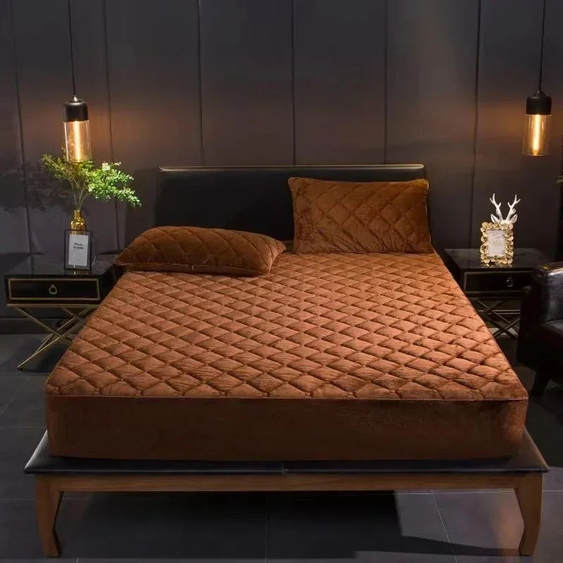 New Premium Quilted Waterproof Mattress Protector