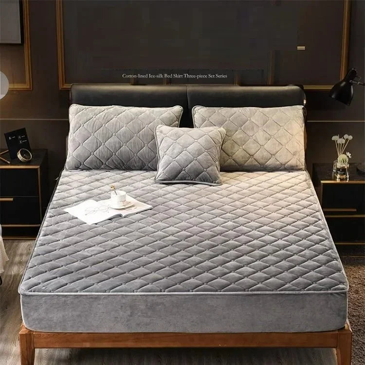 New Premium Quilted Waterproof Mattress Protector