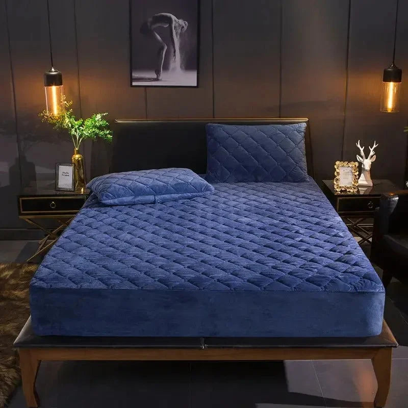 New Premium Quilted Waterproof Mattress Protector